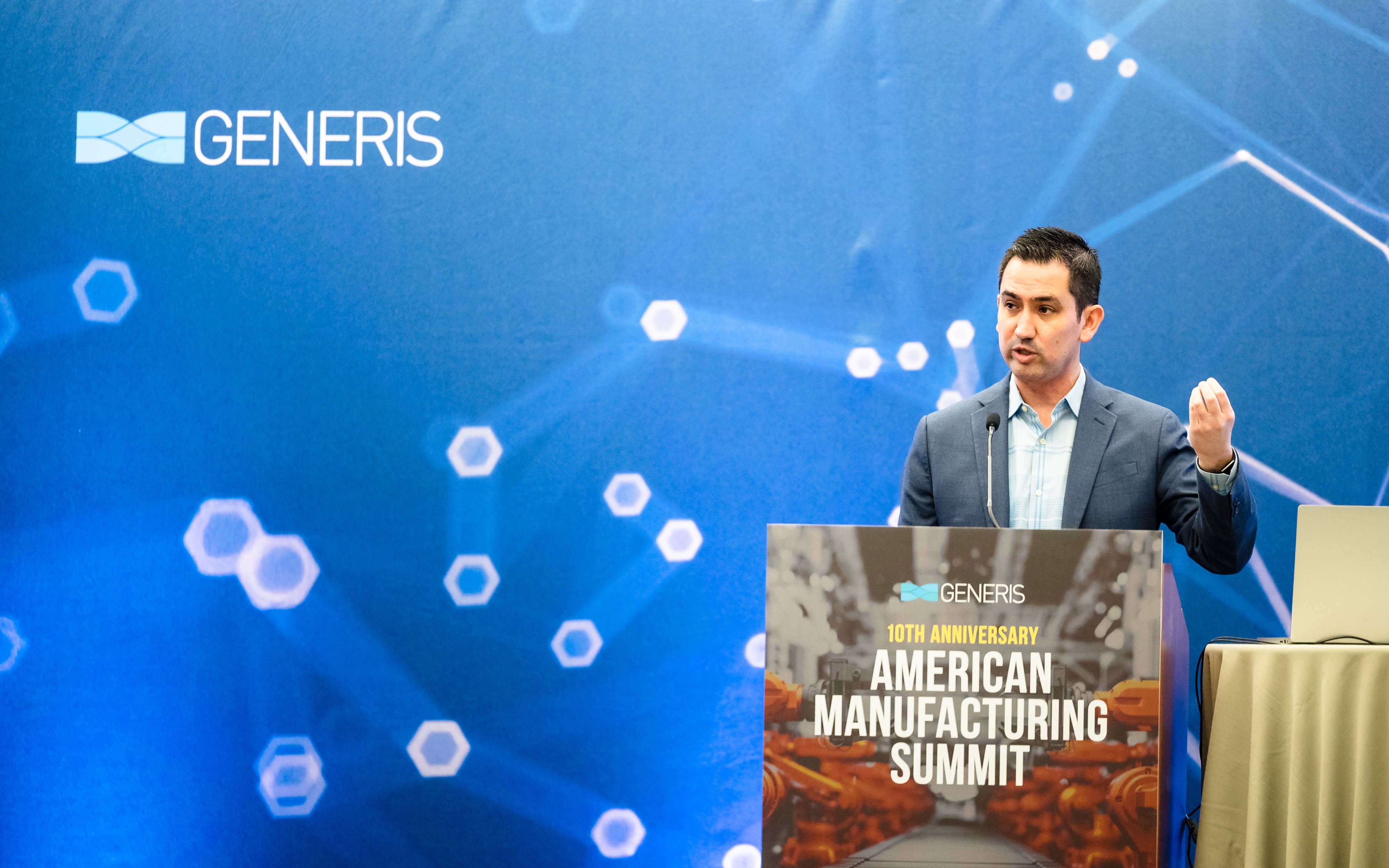 Stan Rendon, VP, R&D at 3M speaking at the American Manufacturing Summit 2024