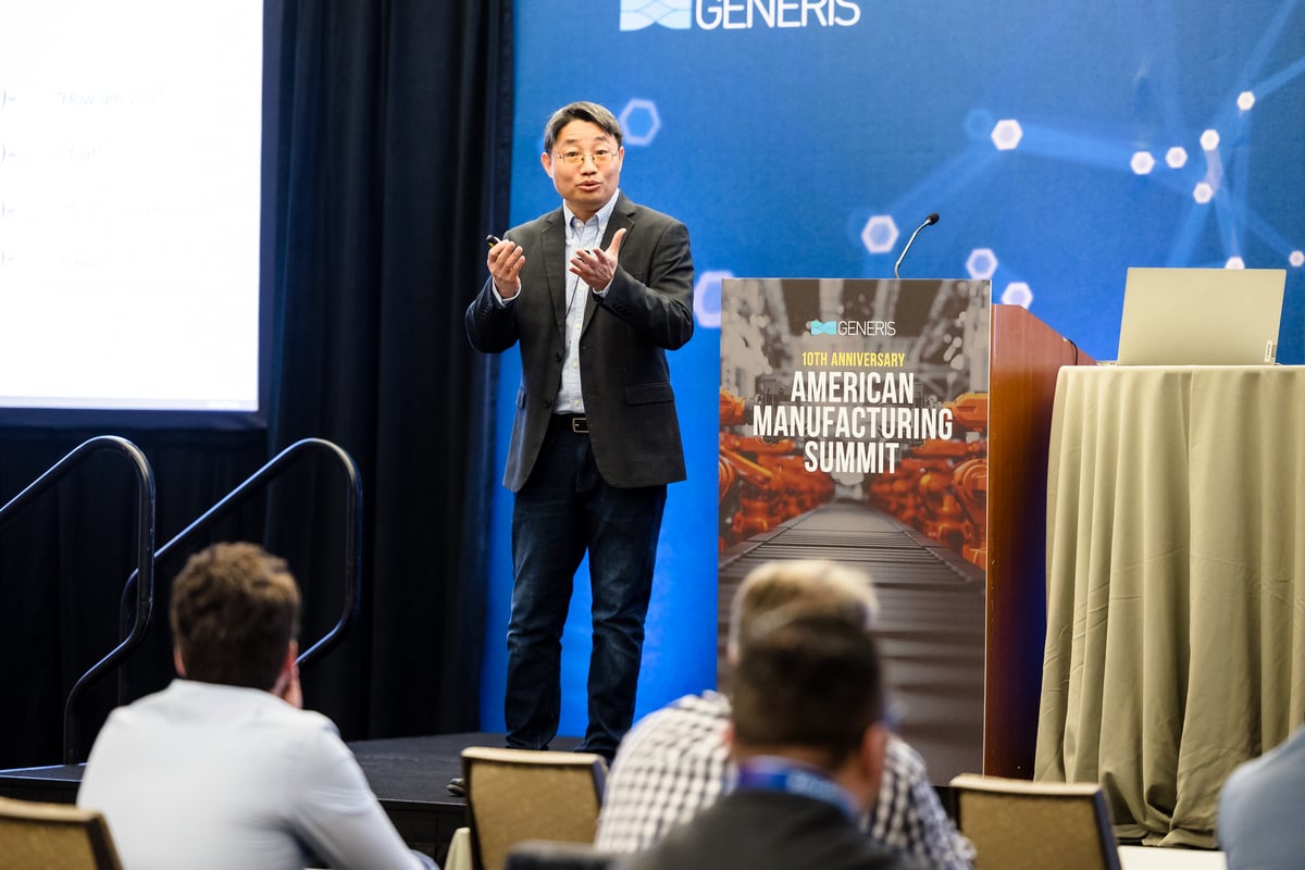 Sam Zheng, CEO and Co-Founder at DeepHow, leading a workshop at the American Manufacturing Summit